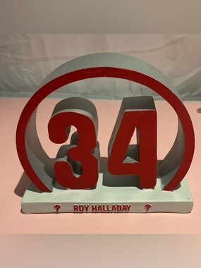 ⚾️ Phillies Roy Halladay Number 34 Retirement Night Statue Collectors Edition